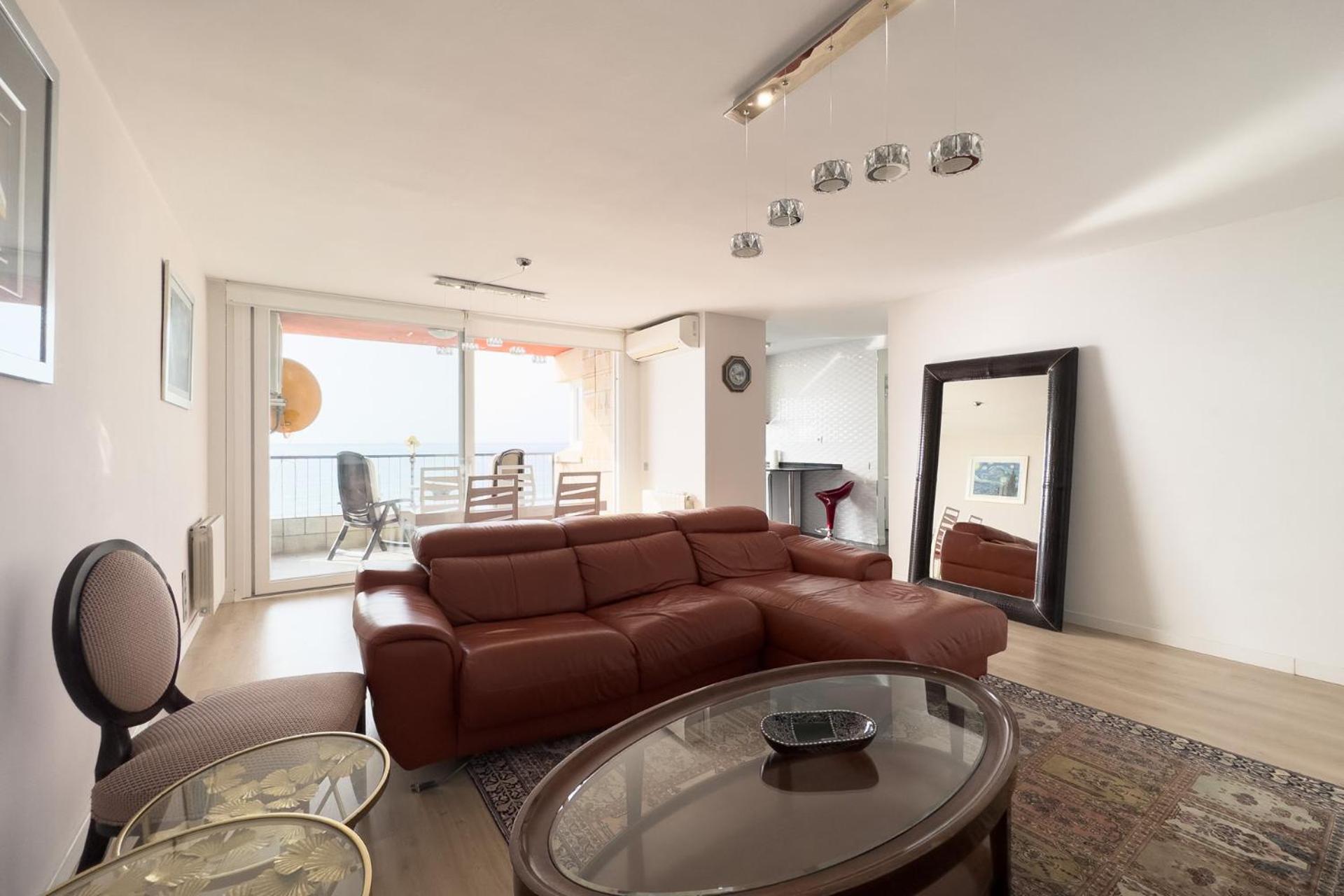 Impresionante Apartamento Delante Del Mar Vilassar De Mar Exterior photo